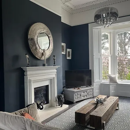 Kenilworth Square North