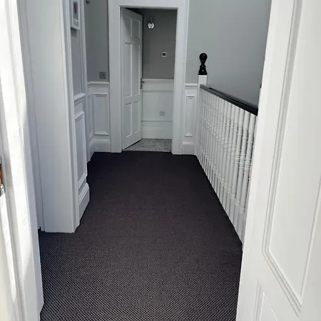 Holiday home Kenilworth Square North