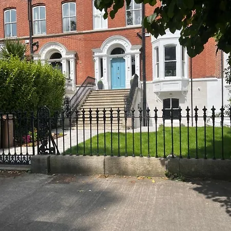 Homestay Kenilworth Square North