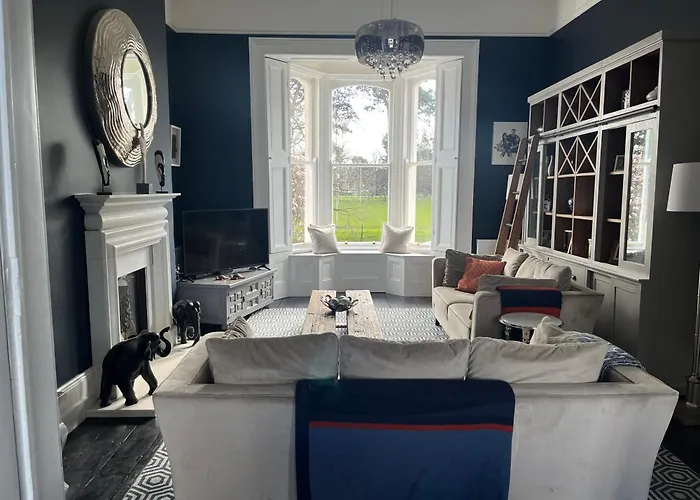 Holiday home Kenilworth Square North *